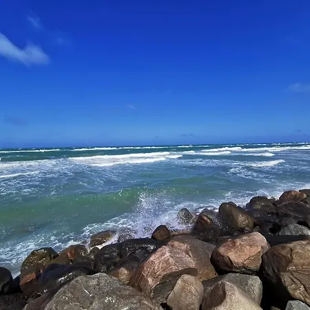 10 Person In Lokken-by Traum